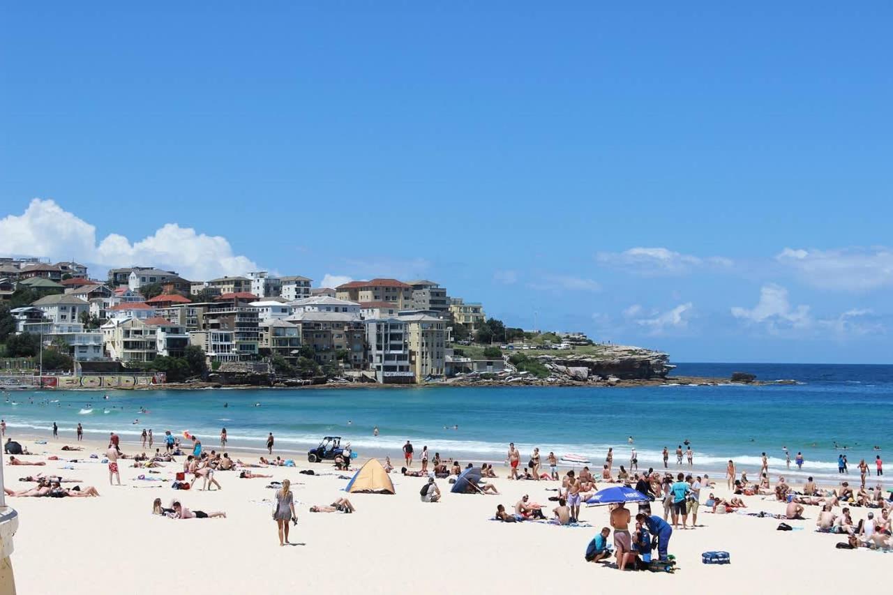 Boutique Single - Centrally Located - External - Shared Bathroom Sydney