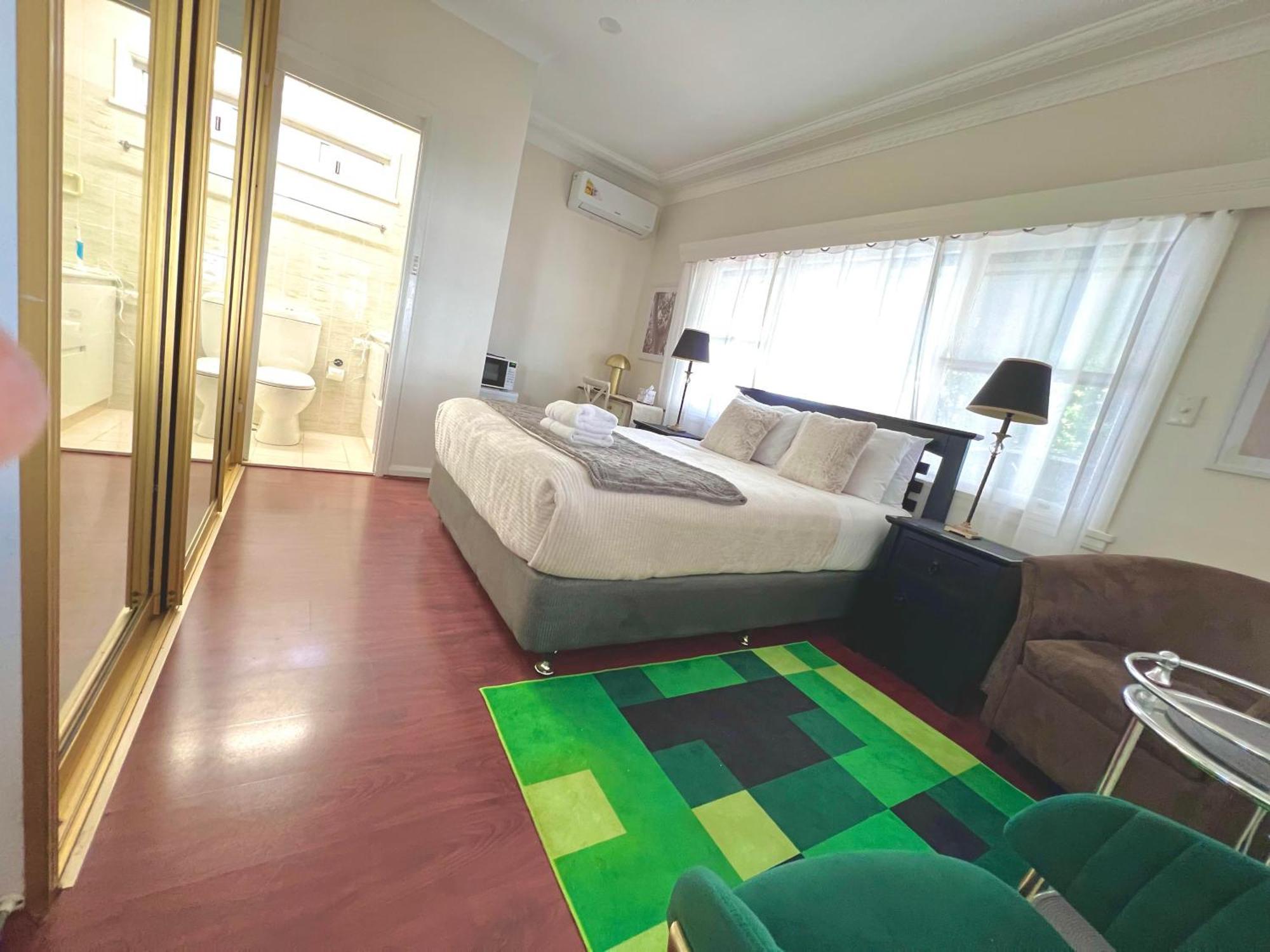 North Ryde Guest house