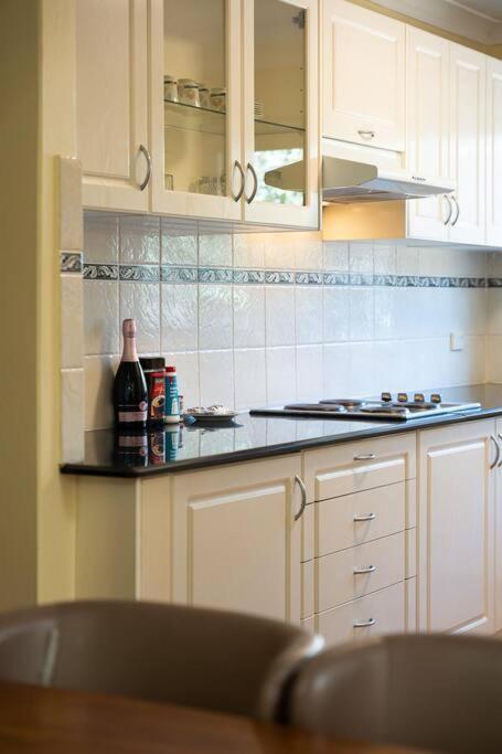Cozy 2br House In Neutral Bay, Cremorne Sydney