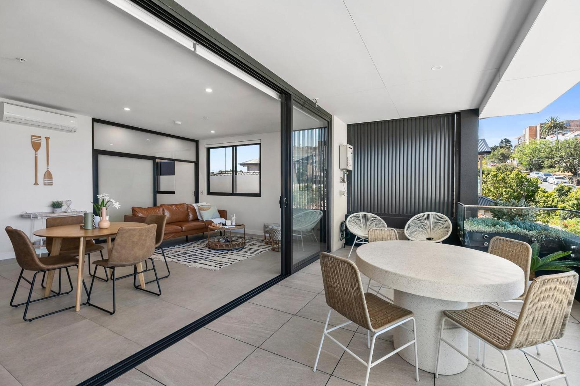 Coogee Beachside Bliss 6 Apartment