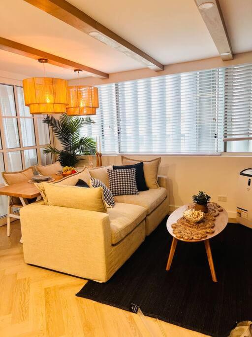 Nautical Living In Manly *
