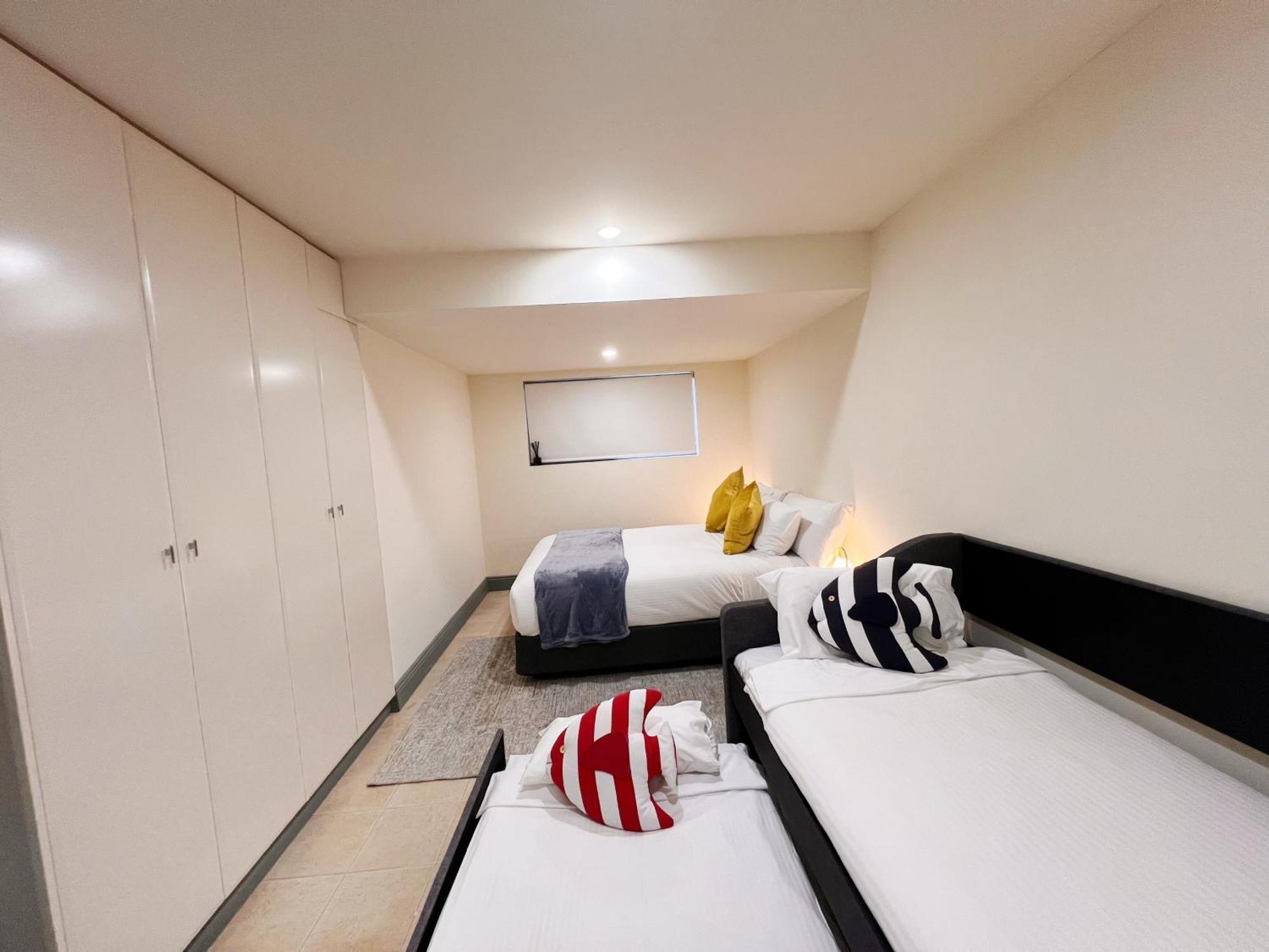 Chiswick Waterfront Retreat Holiday home