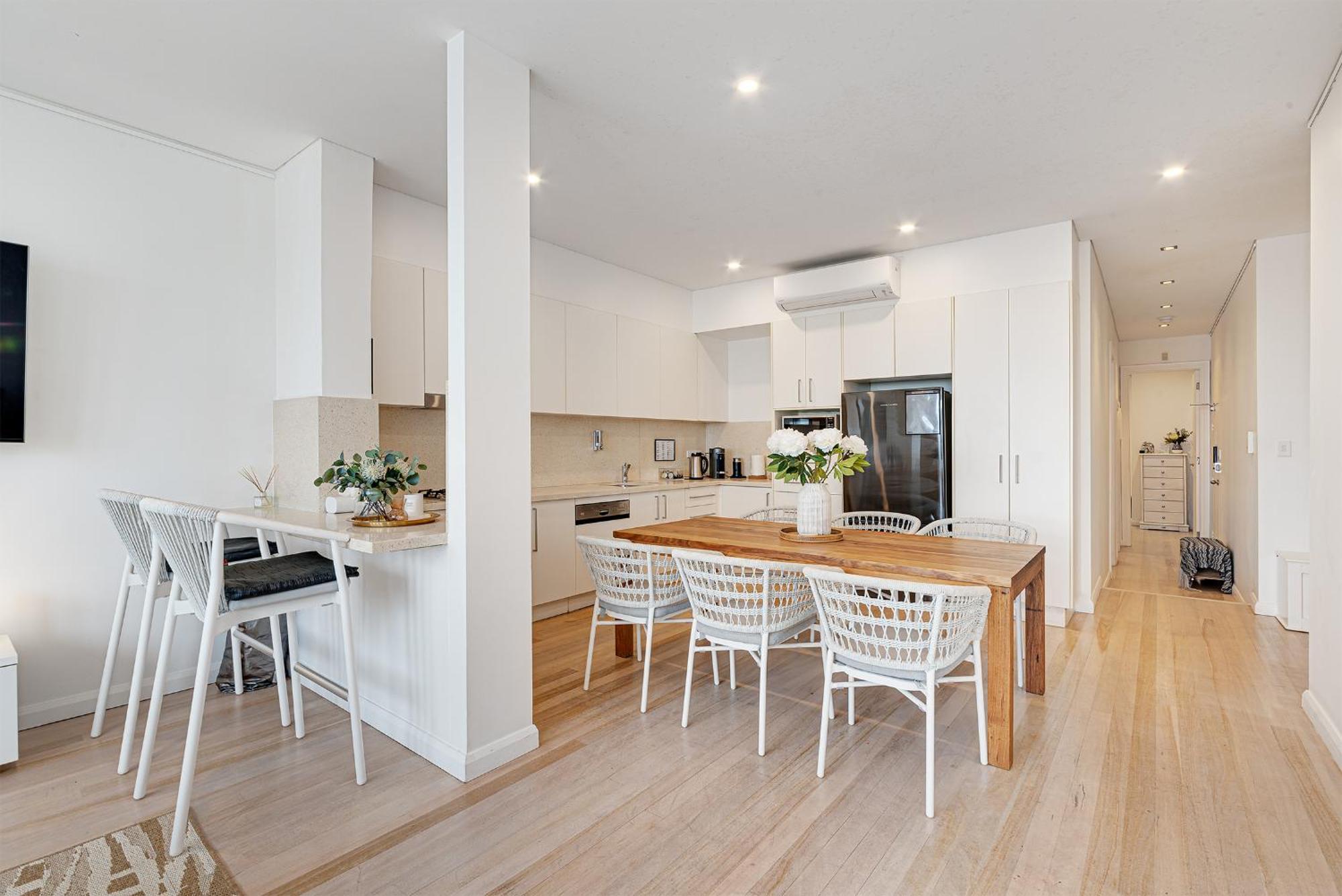 Bondi Hazel Unit 1 - View With Balcony And 2 Bedrooms * Sydney