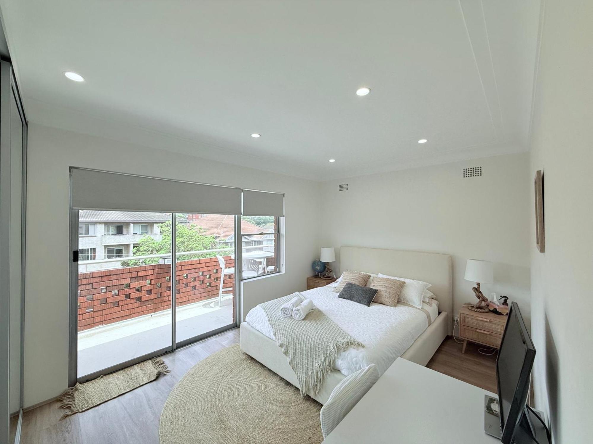Apartment Coogee Sunrise 2 Bed With Parking, Work Desks & Balcony *