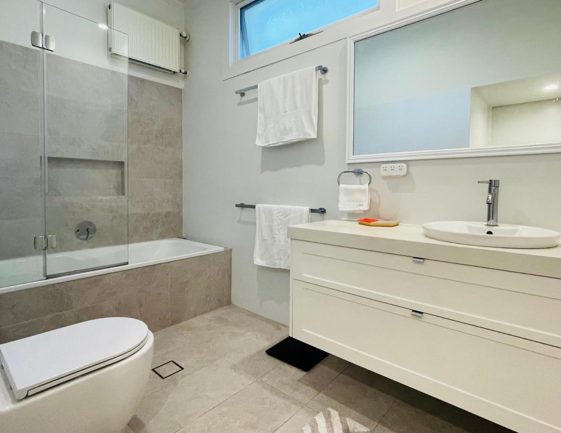 1 Bedroom In A In Queens Park Sydney