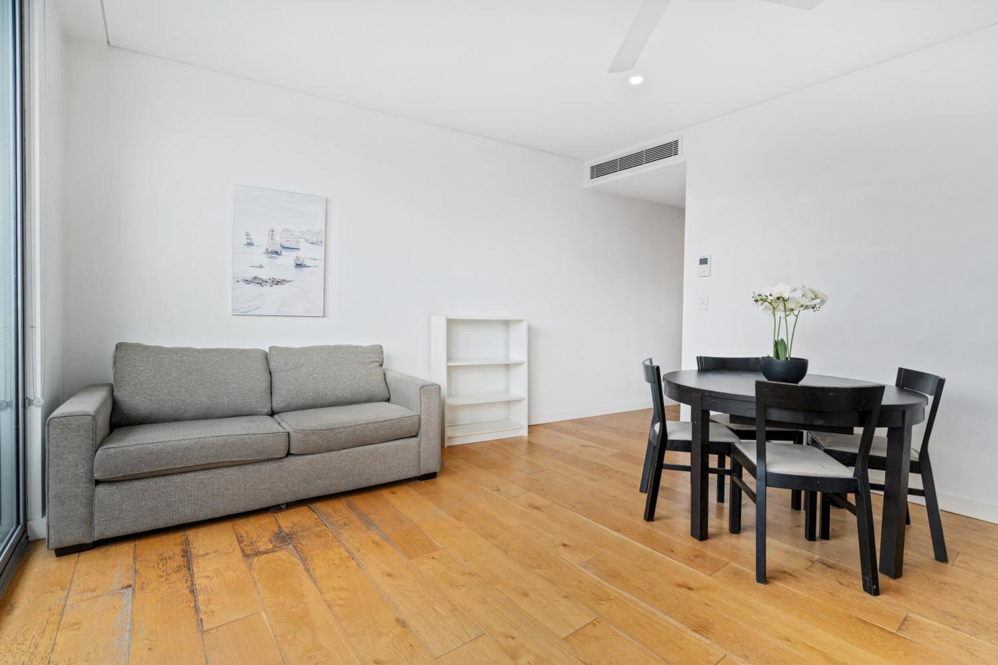 Sydney Apartments * Sydney