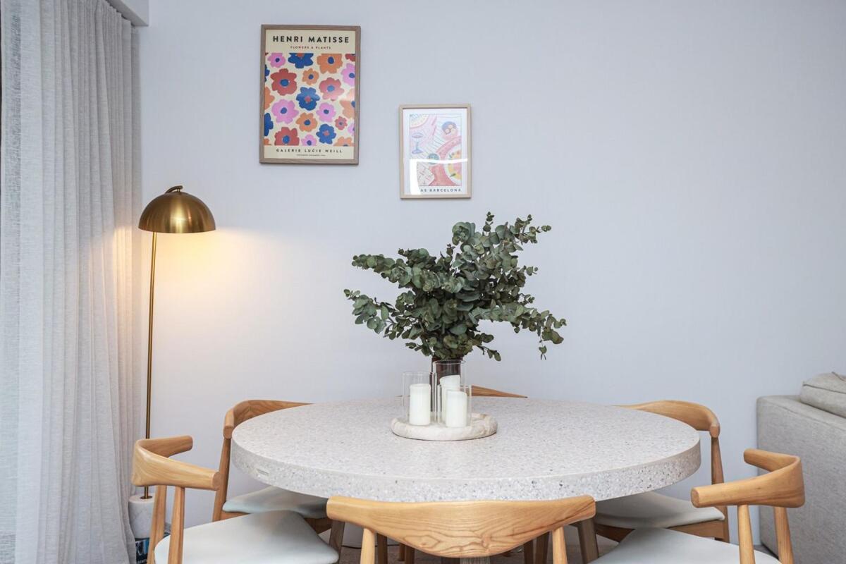 Modern 3br Beachside Oasis Apartment