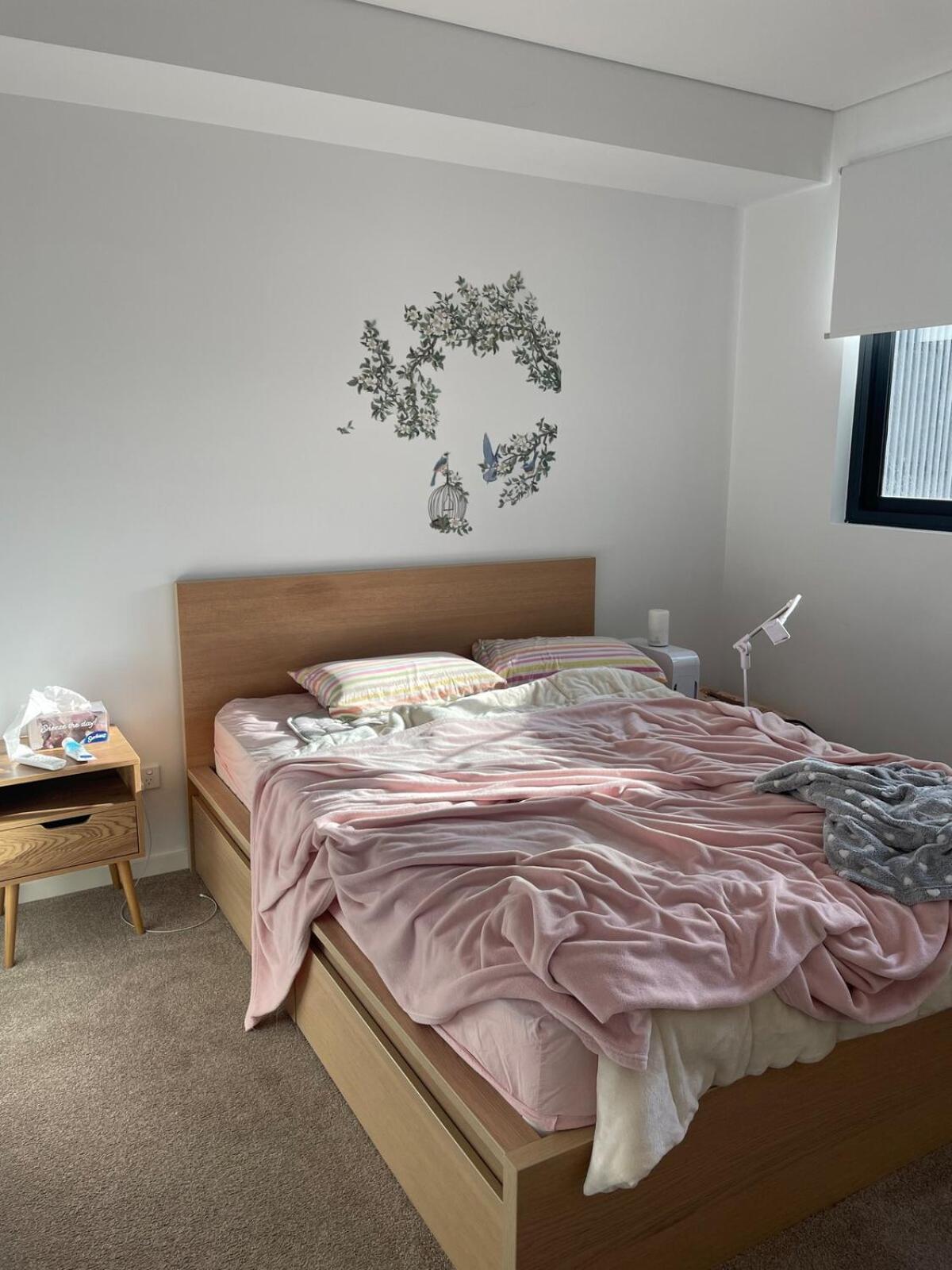 Shared Modern Near Airport *