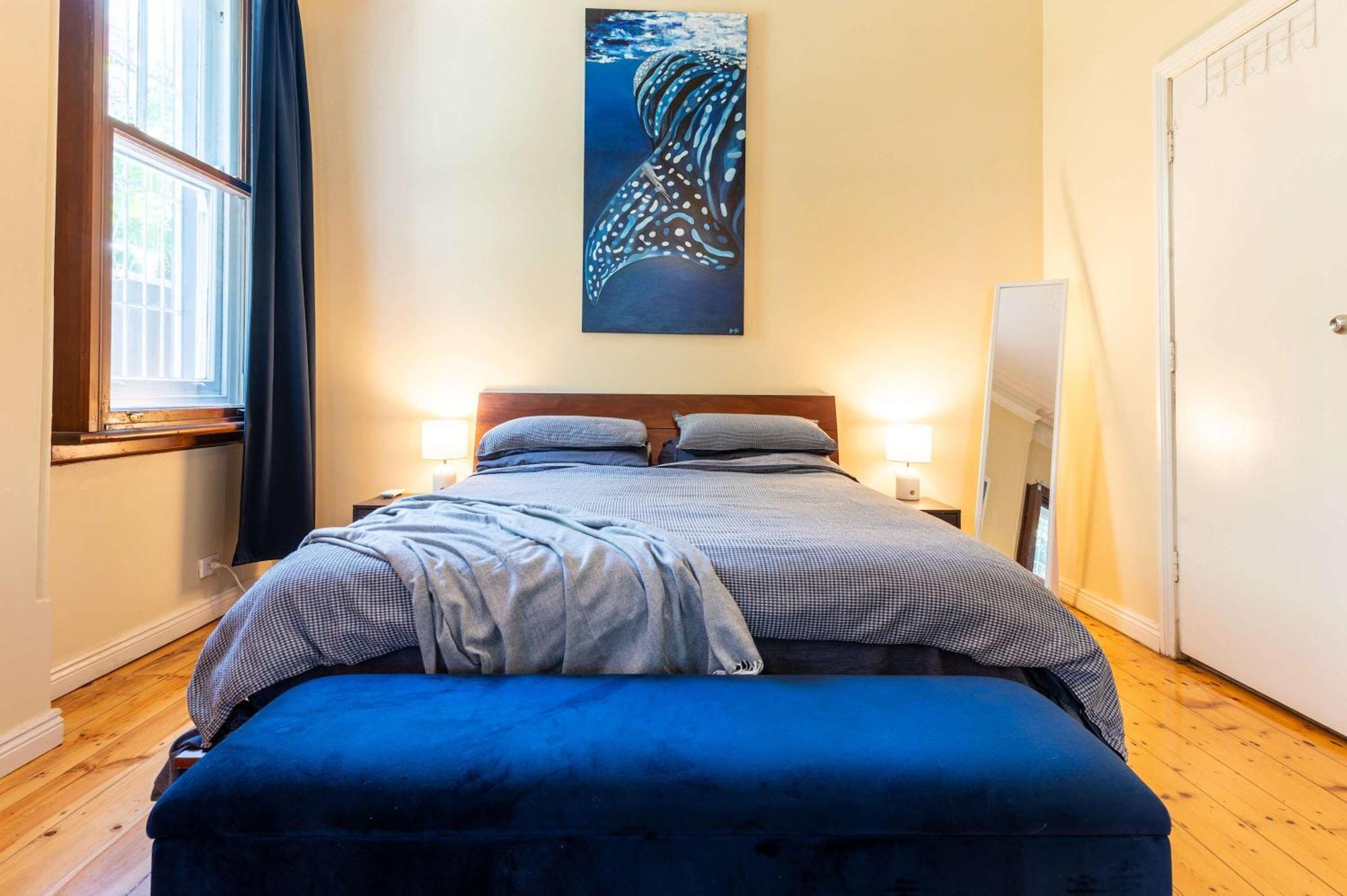 Apartment Peaceful And Stylish Petersham Aparttment With Parking Sydney