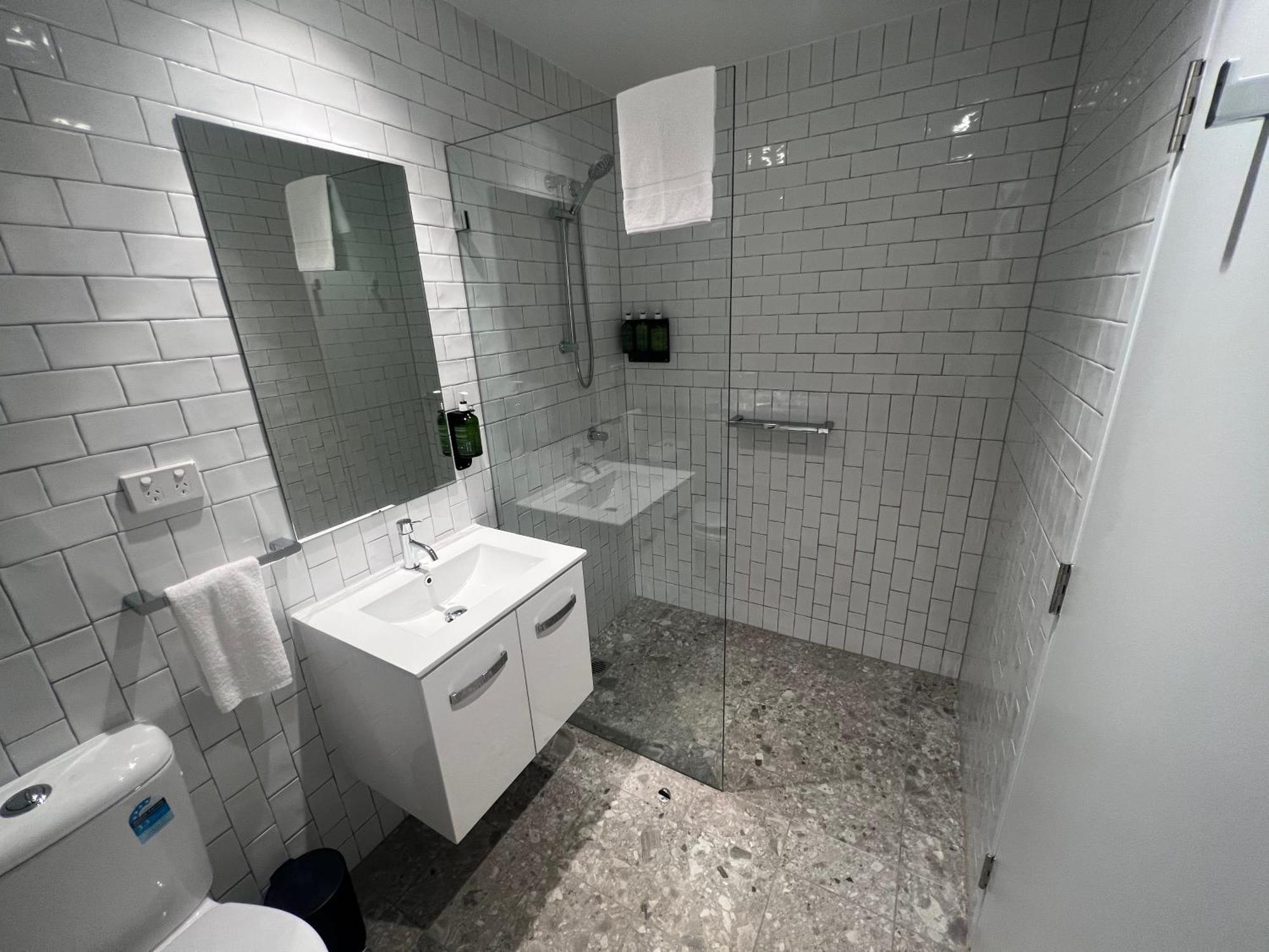Mortdale 4* Sydney