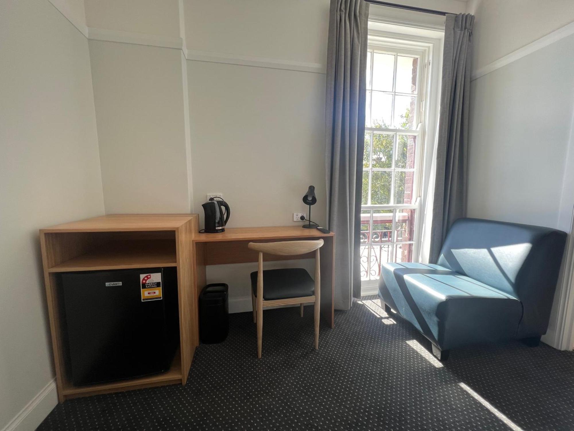 Mortdale 4* Sydney