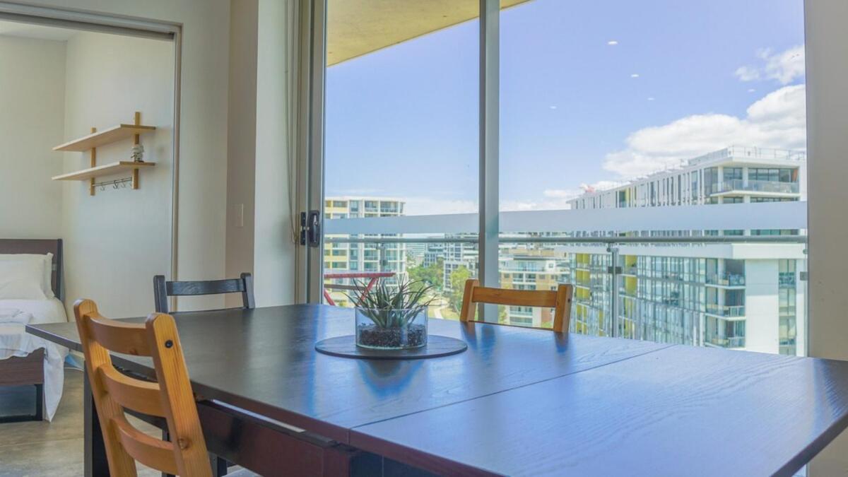 F3 Lovely One For Family Or Friend With Parking Apartment *