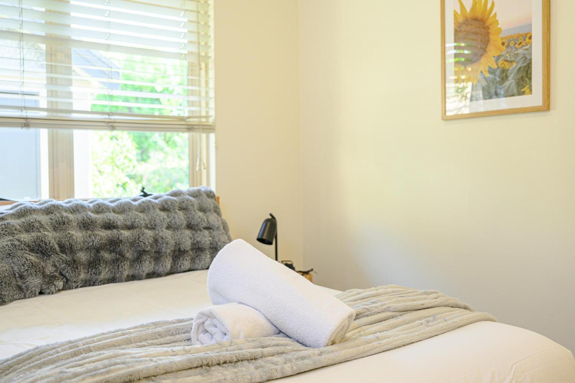 North 3br Walk To Metro Train Sydney