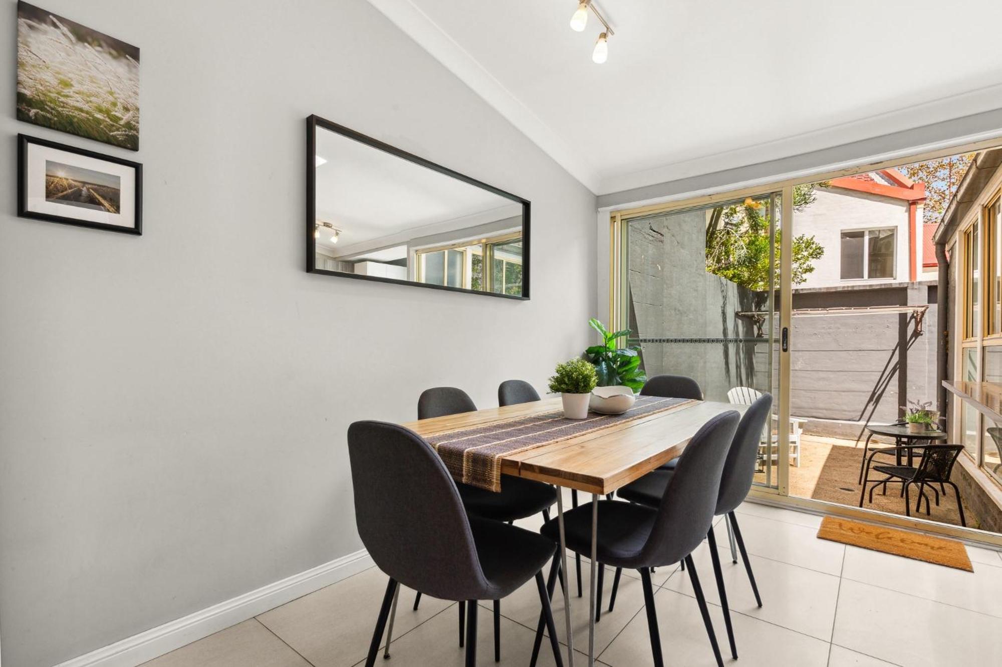 Stylish 3-bed Inner-city In Surry Hills Holiday home *
