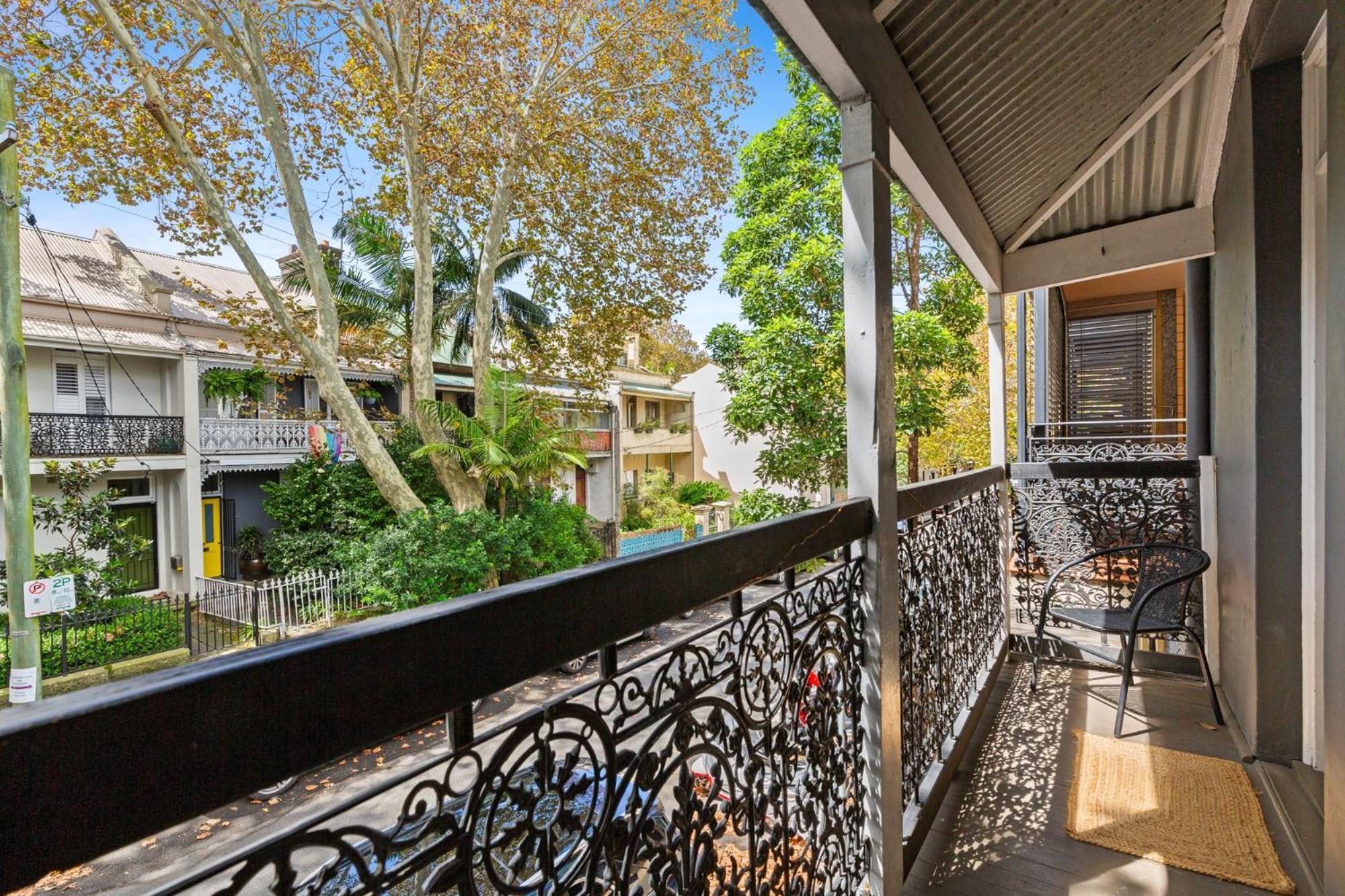 Stylish 3-bed Inner-city In Surry Hills