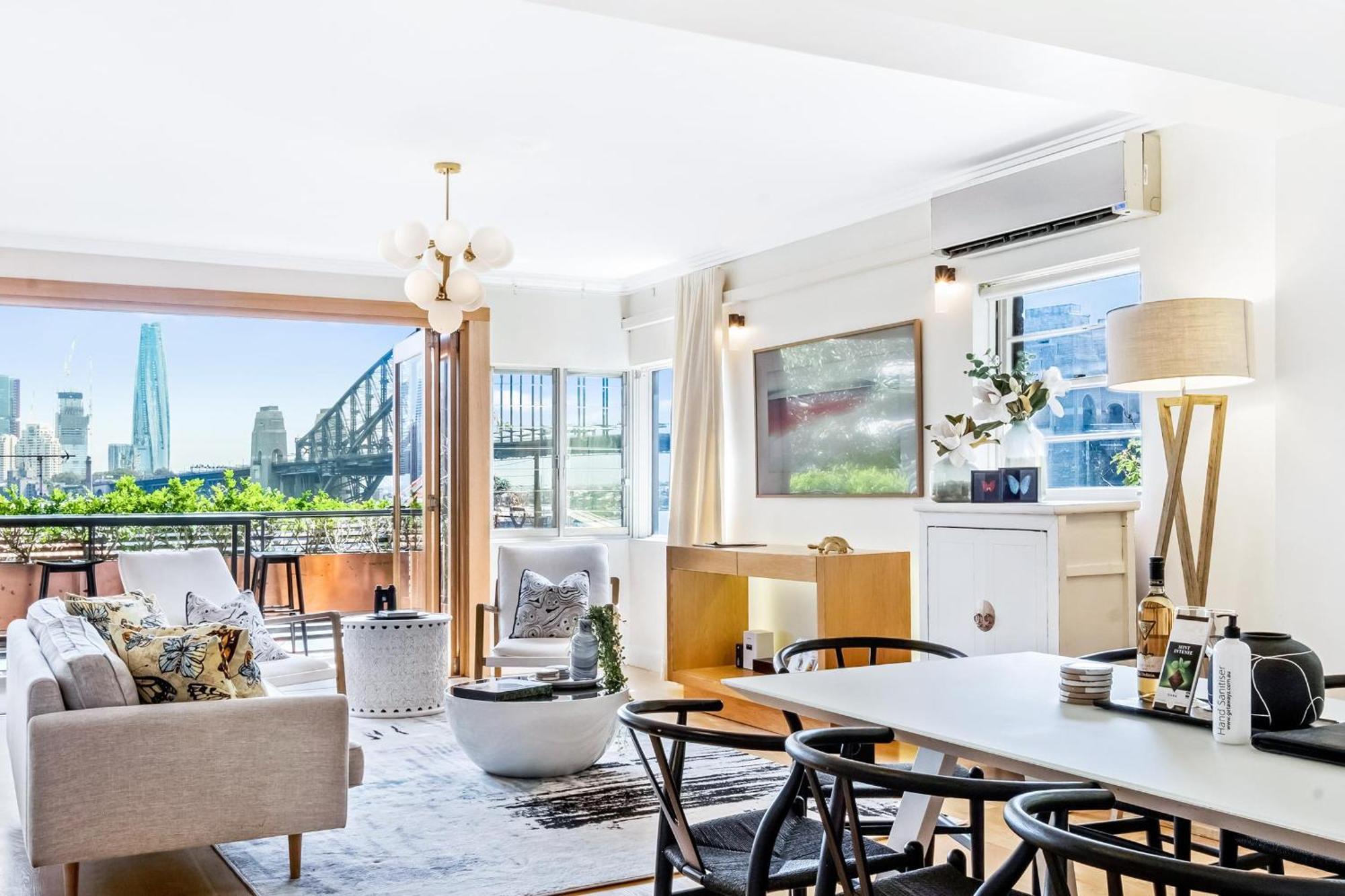 Heatherbrae I - World Class Harbour Bridge Views! Apartment *