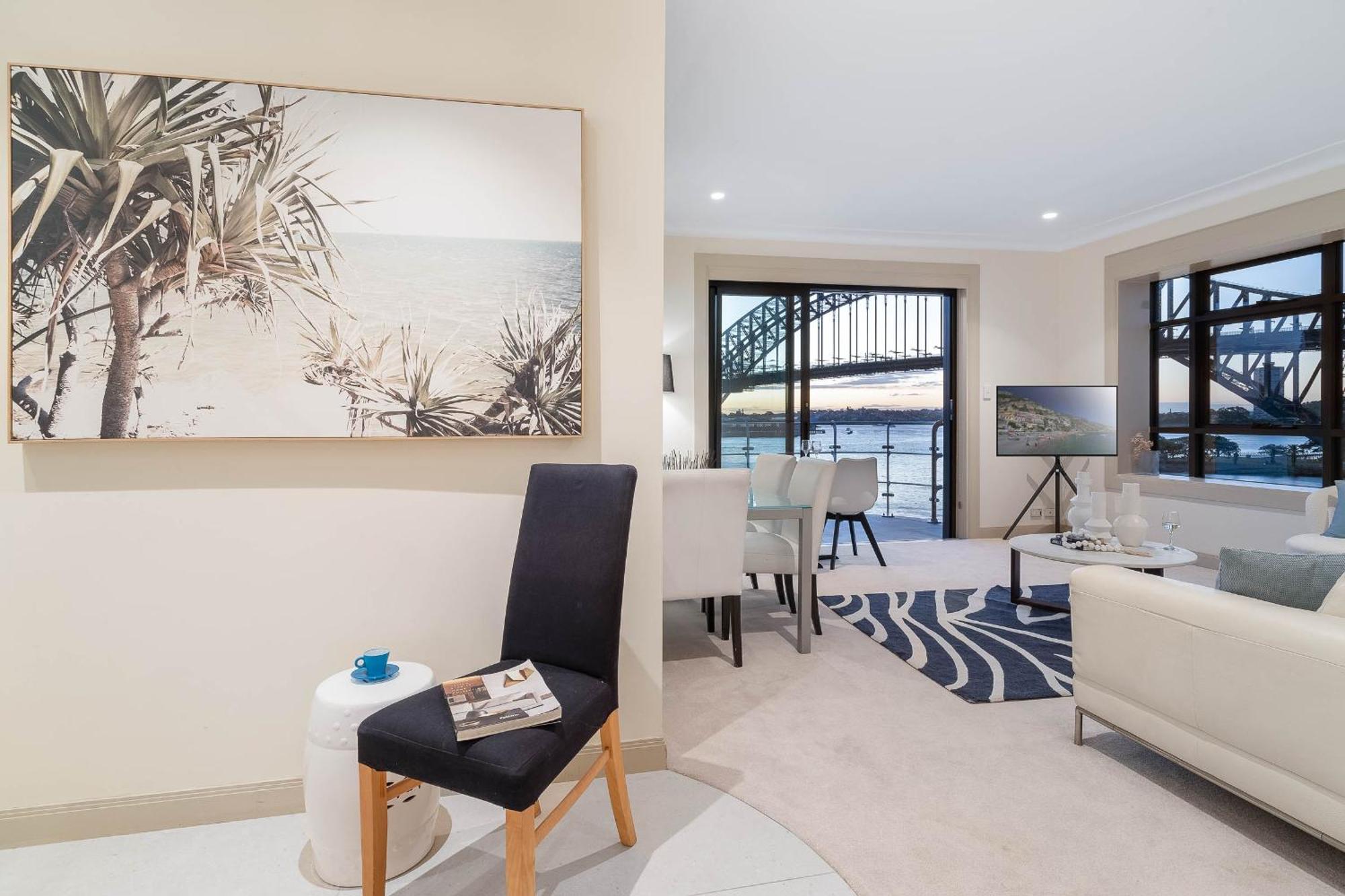 Reflections - World Class 360 Harbour Views! * Sidney