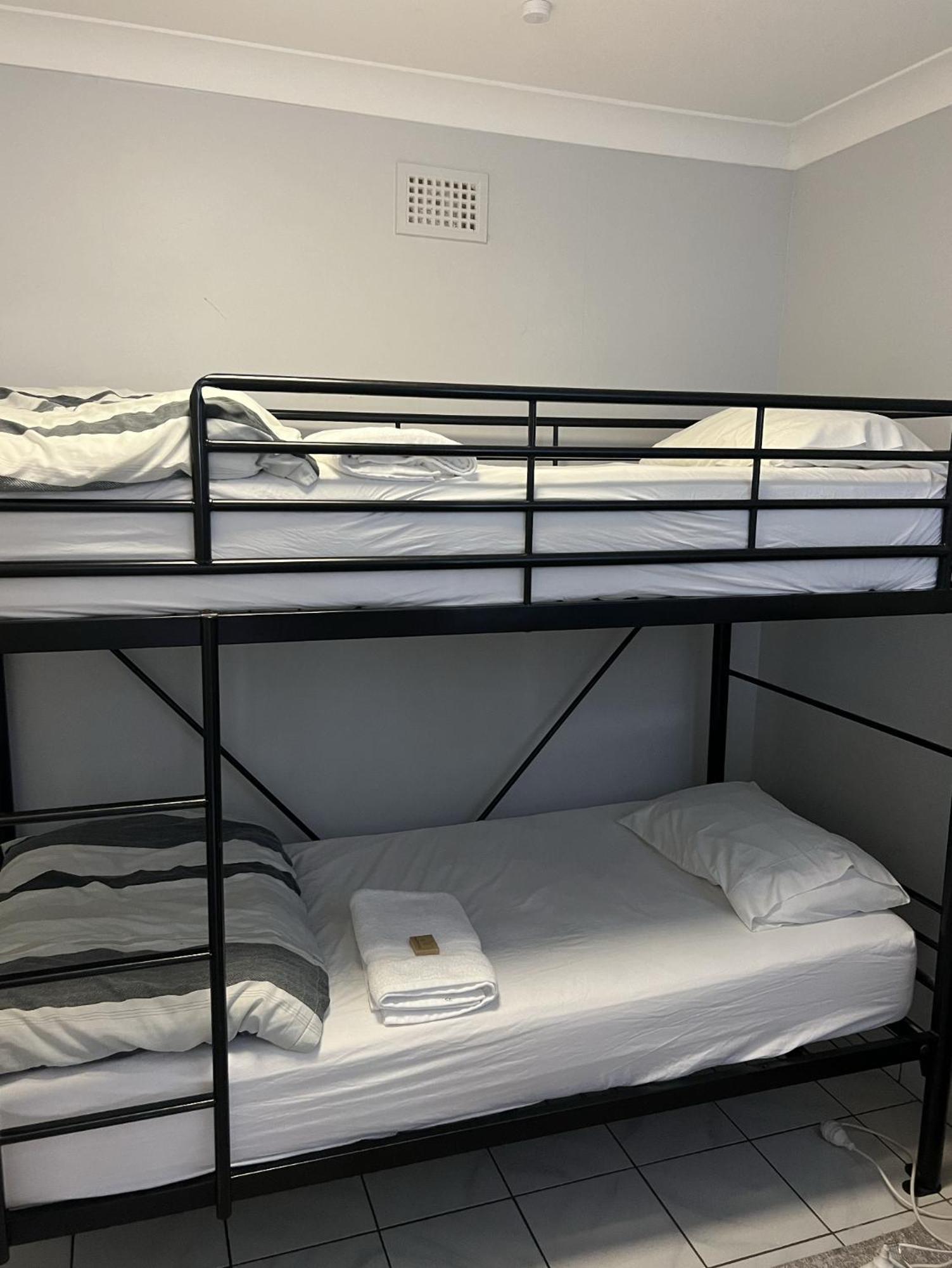 Manly Bunkhouse Hostel Sydney