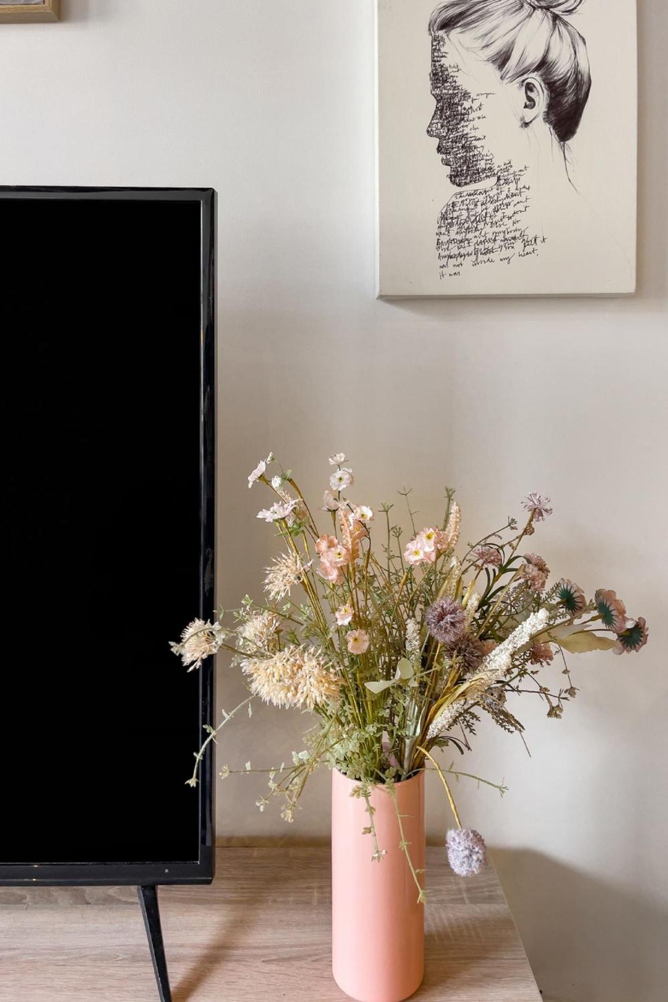Industrial Style With Private Parking Apartment Sydney