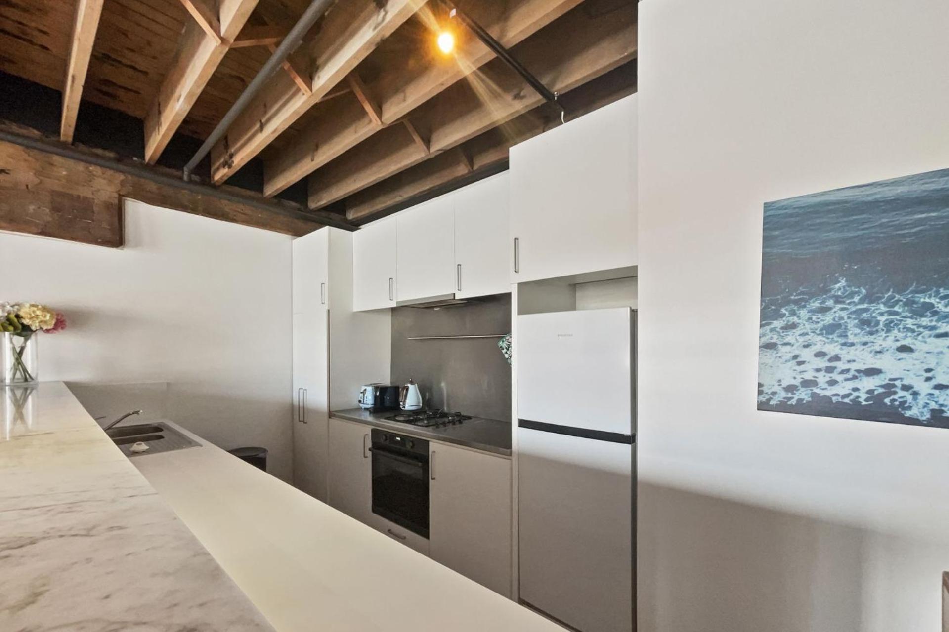 Apartment Industrial Style With Private Parking Sydney