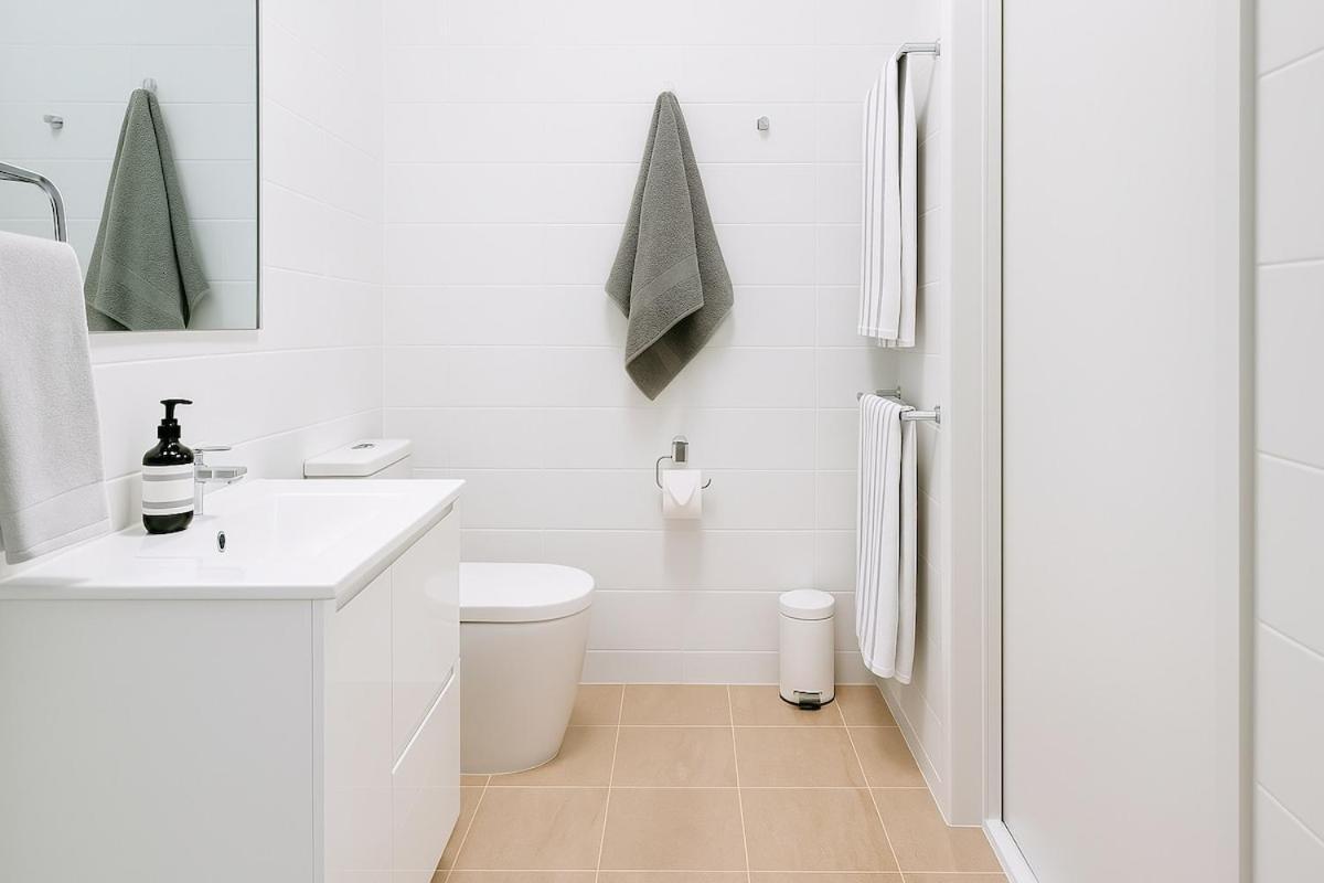 Coogee Bright Beachside Garden Retreat - Coog2 Apartment *