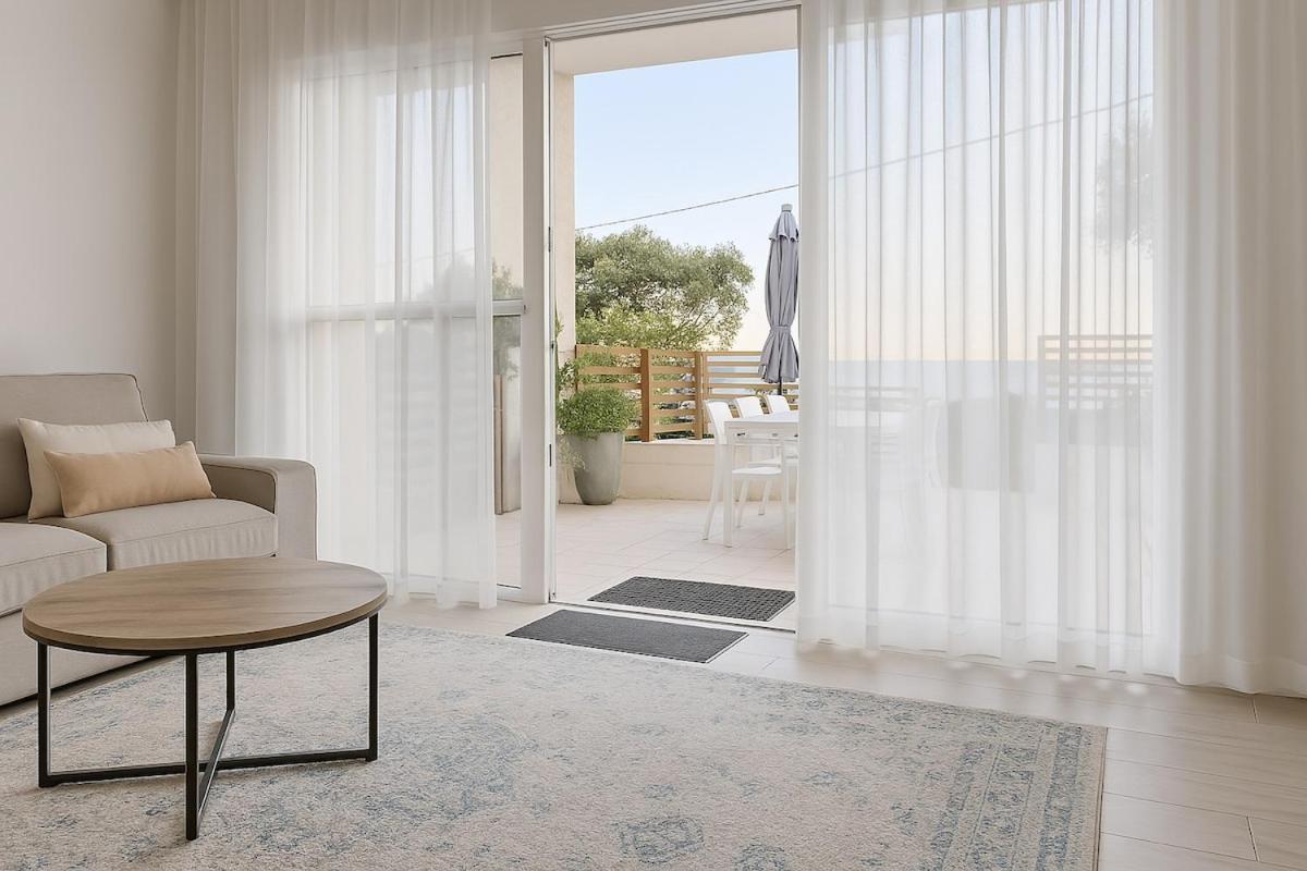 Coogee Bright Beachside Garden Retreat - Coog2 Apartment *