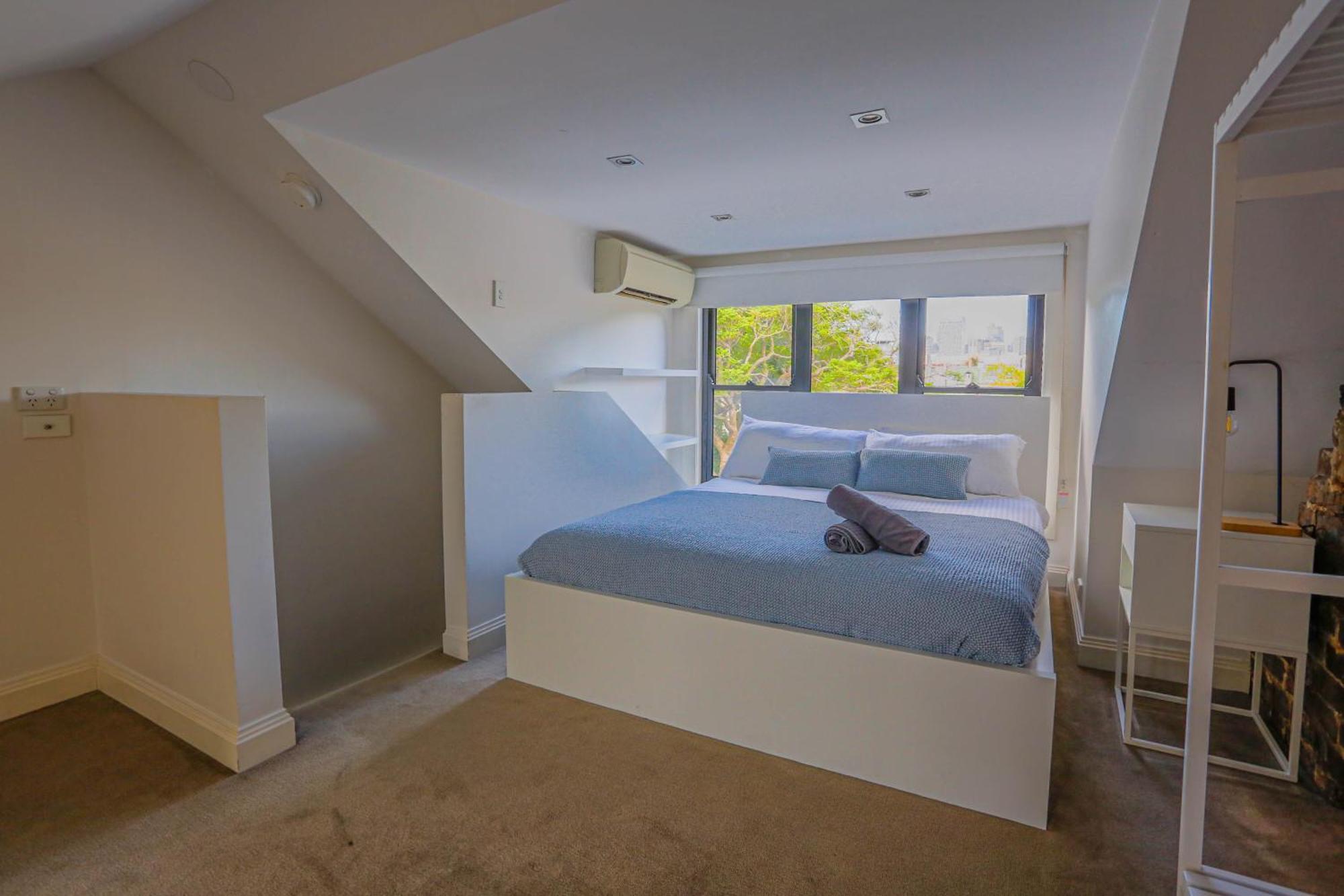 Spacious 3 Bedroom House Glebe With 2 E-bikes Included Holiday home Sydney