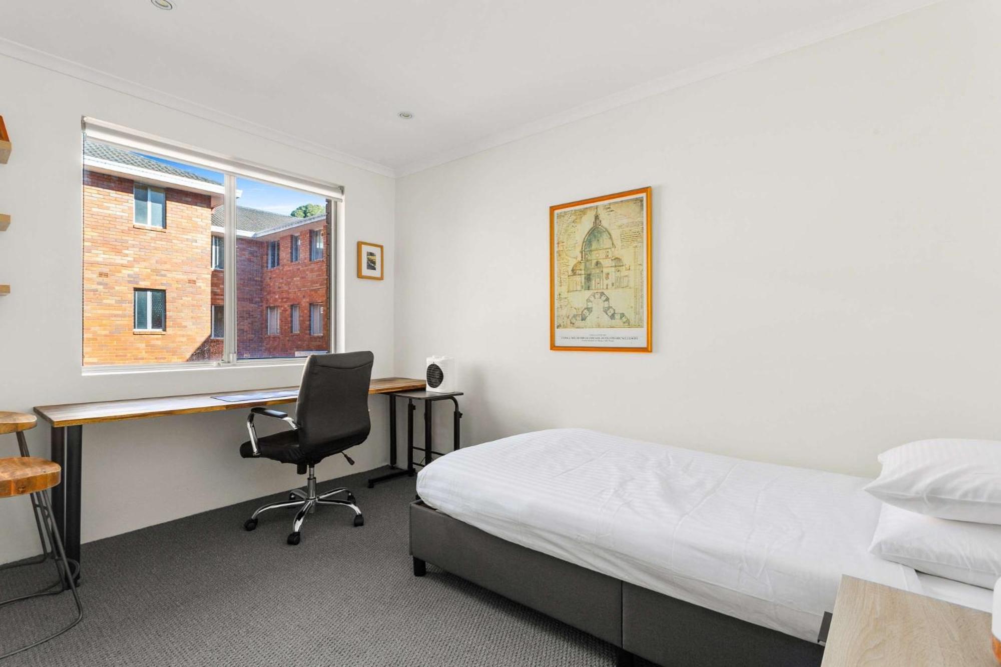 Beautifully Peaceful 2-bed Apartment *