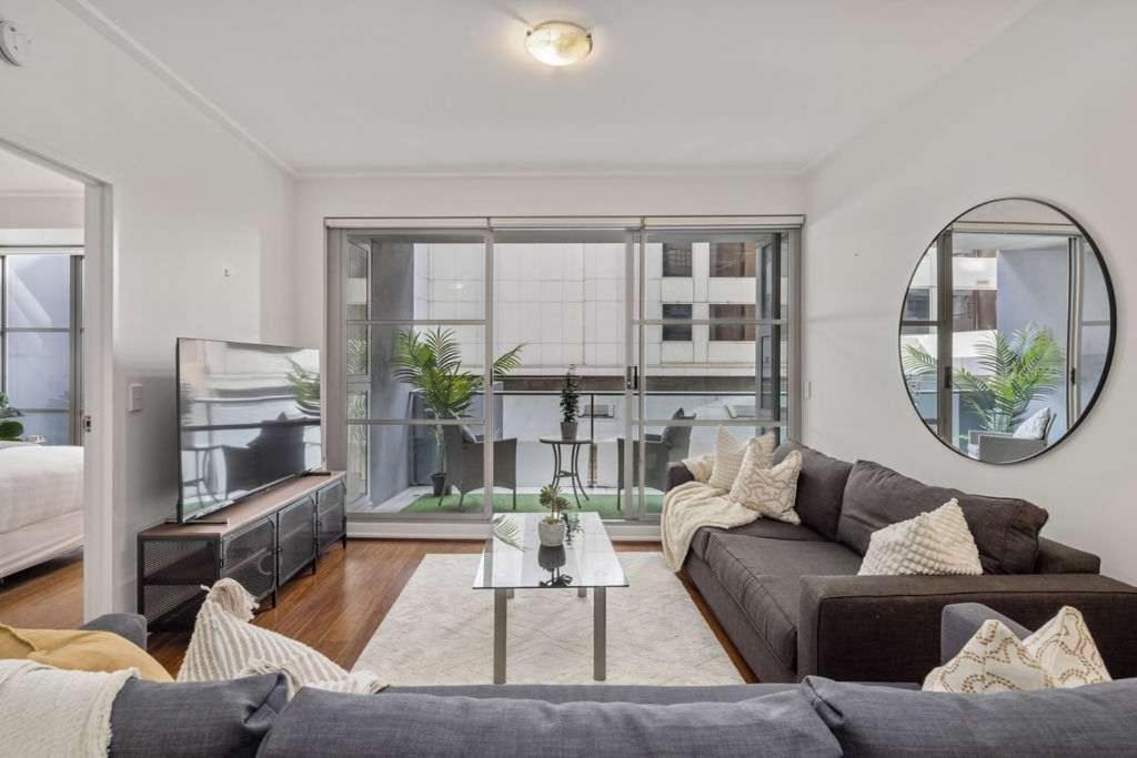 Apartment Darling Harbour 2br Retreat With Spacious Balcony *