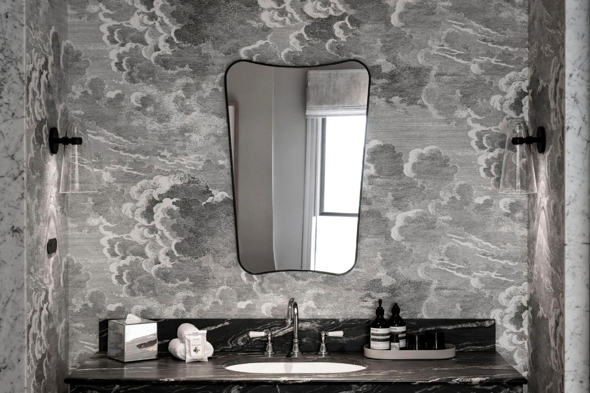 The Grand National By Saint Peter 5*