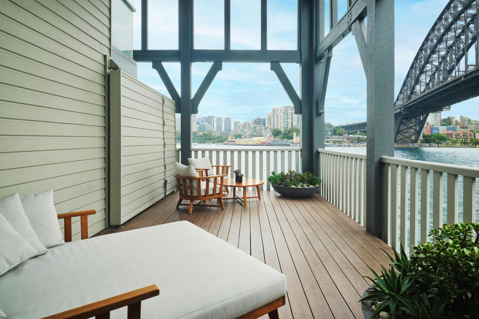 Pier One Harbour, Autograph Collection 5*