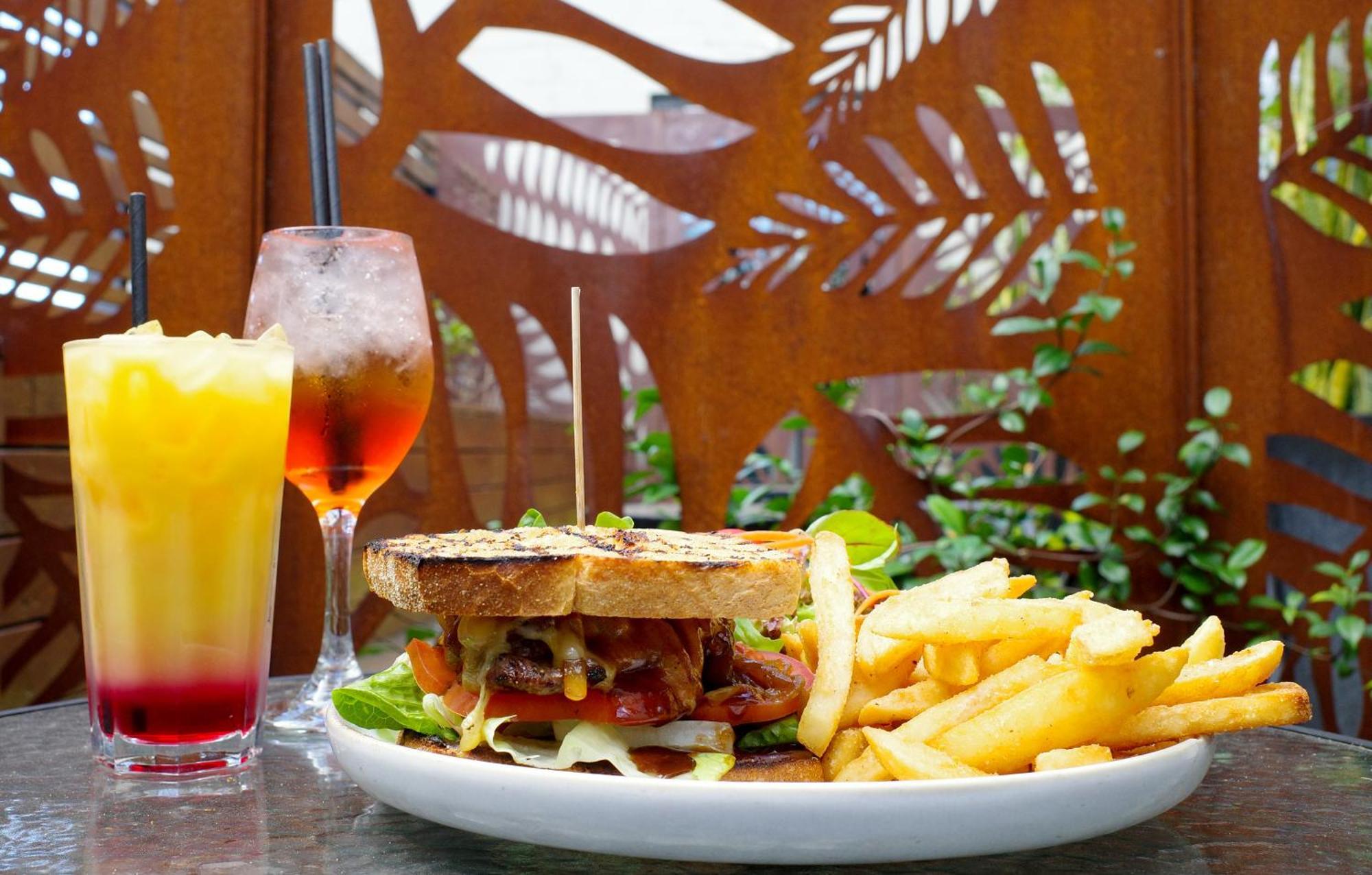 Inn Crown Surry Hills