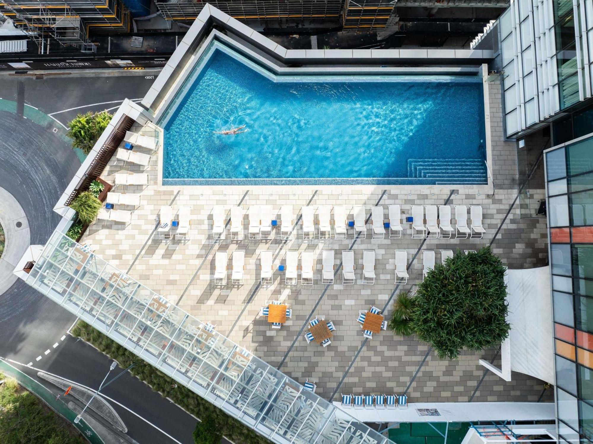 Hotel Sofitel Darling Harbour 5*