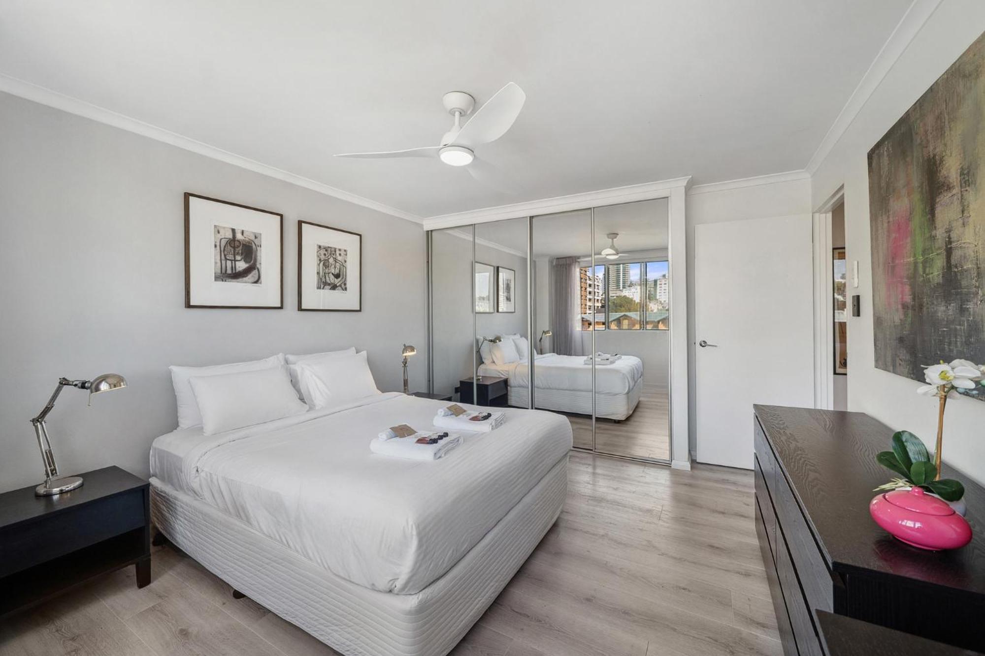 Apartment Inner Harbour Views With Parking *