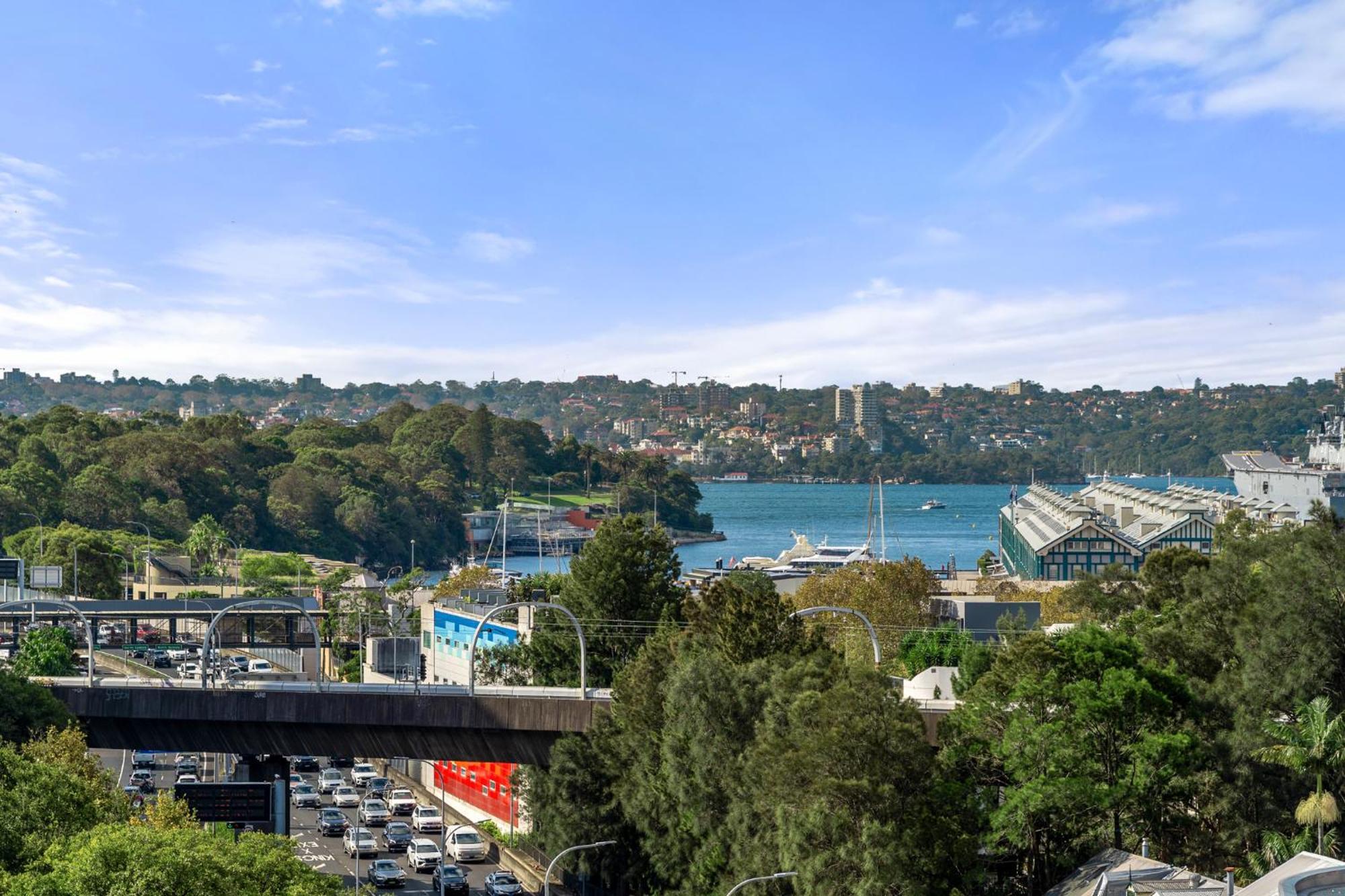 Apartment Inner Harbour Views With Parking *