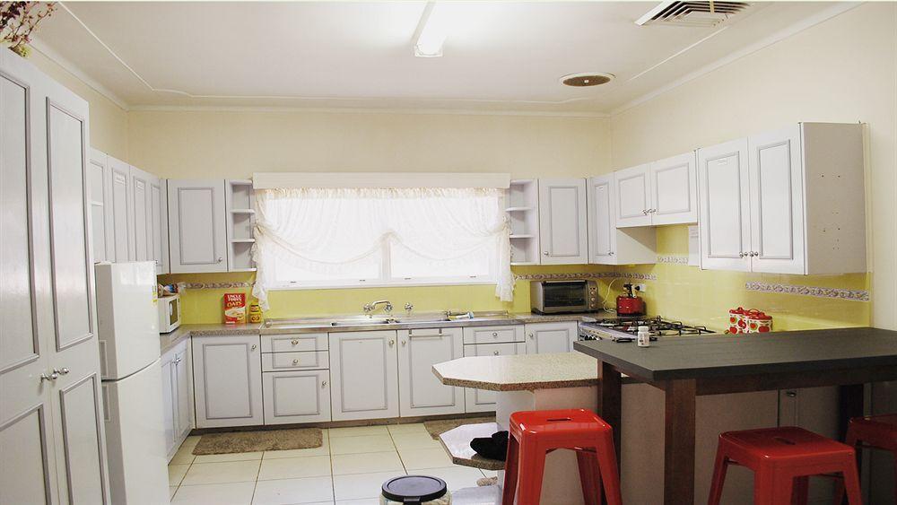 Guest house North Ryde Sydney
