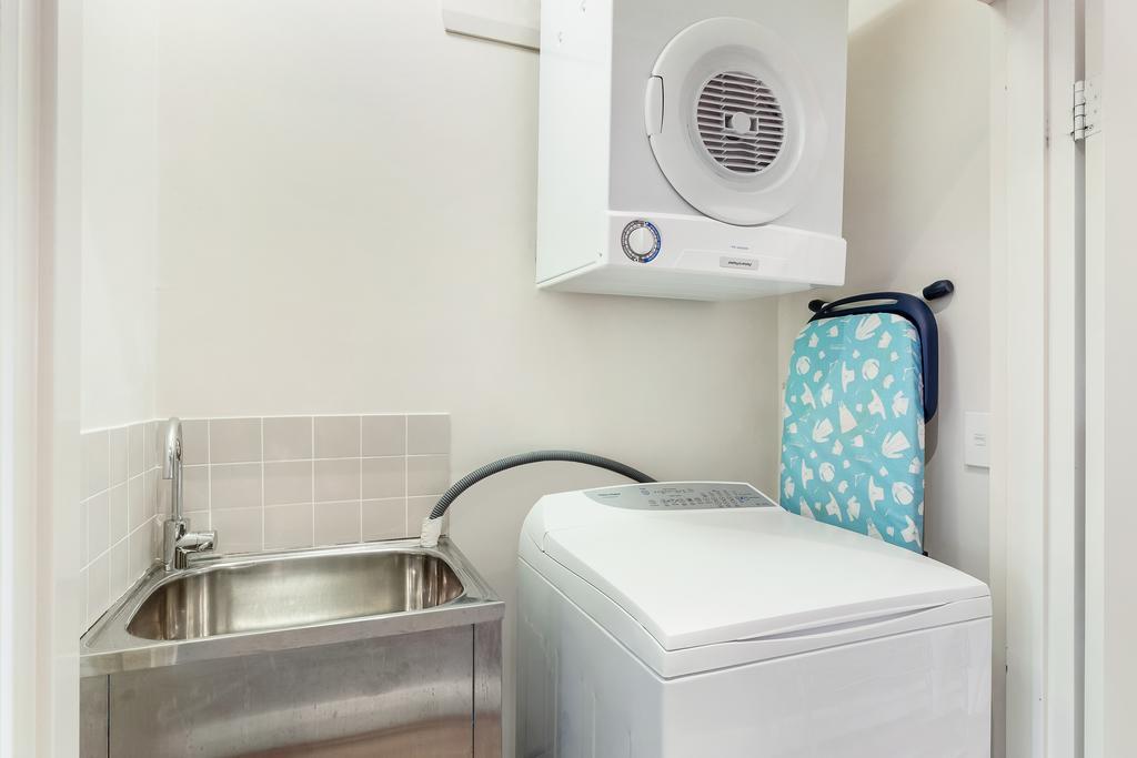 Glebe Self-Contained Modern One-Bedroom Apartments Sydney