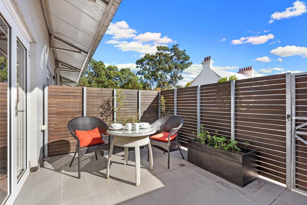 Glebe Self-Contained Modern One-Bedroom Apartments Sydney