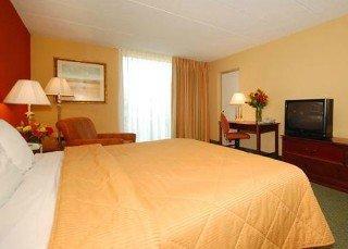 Comfort North Shore Hotel