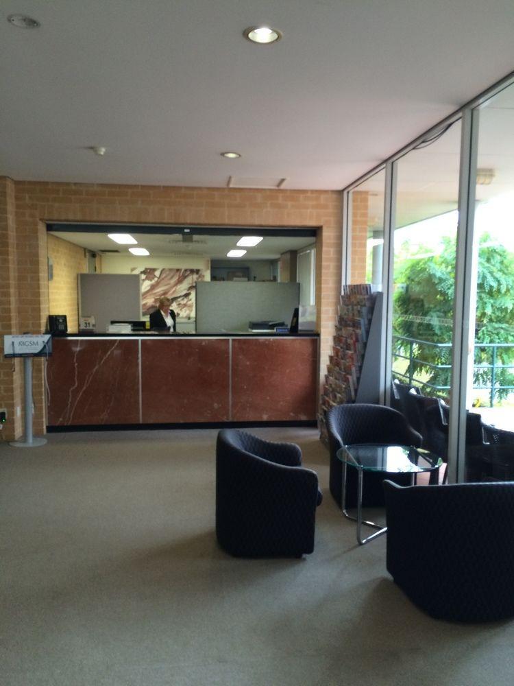 Lakeside And Conference Centre 4*