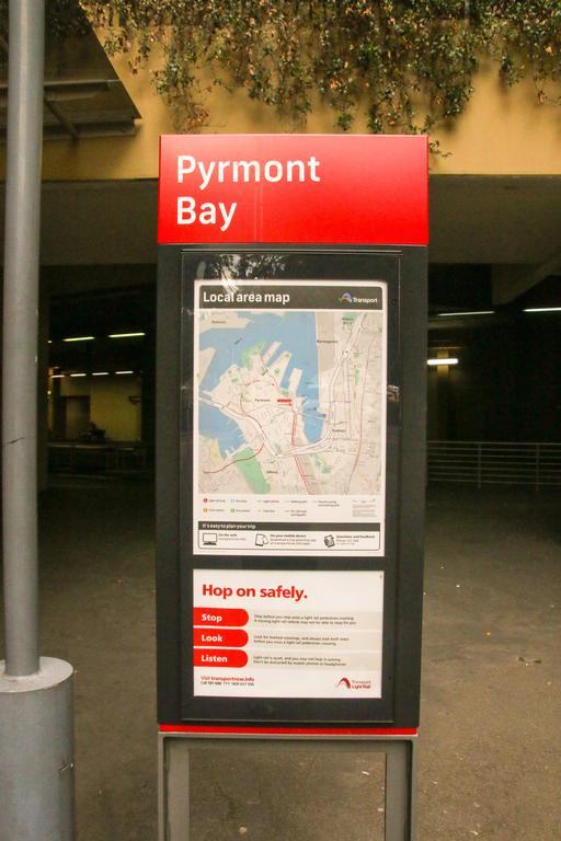 Darling Harbour Escape Apartment *