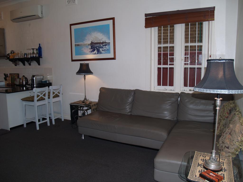 Apartment Gunyah House