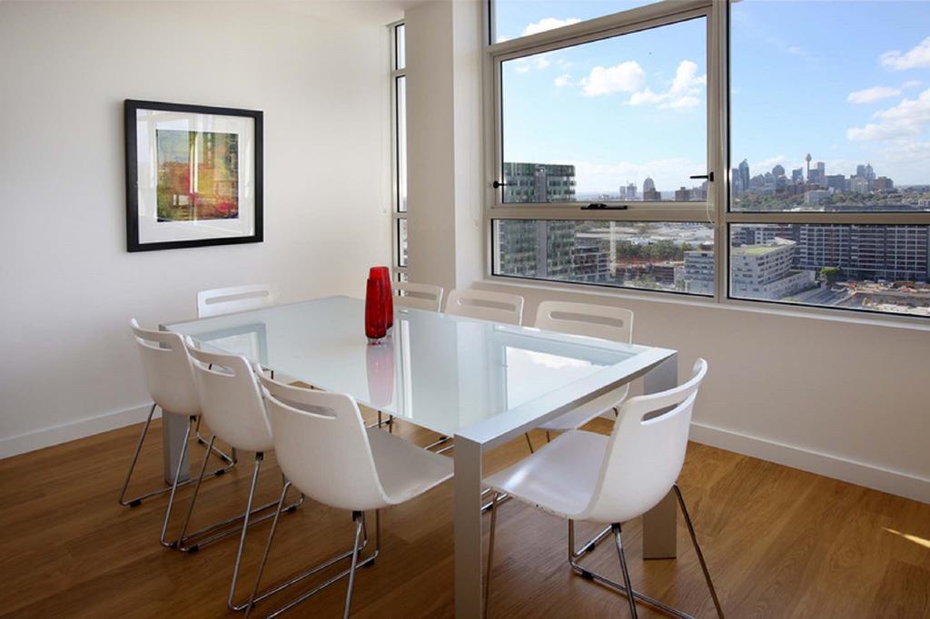 Apartment Moore To See - Modern And Spacious 3Br Zetland Apartment With Views Over Moore Park