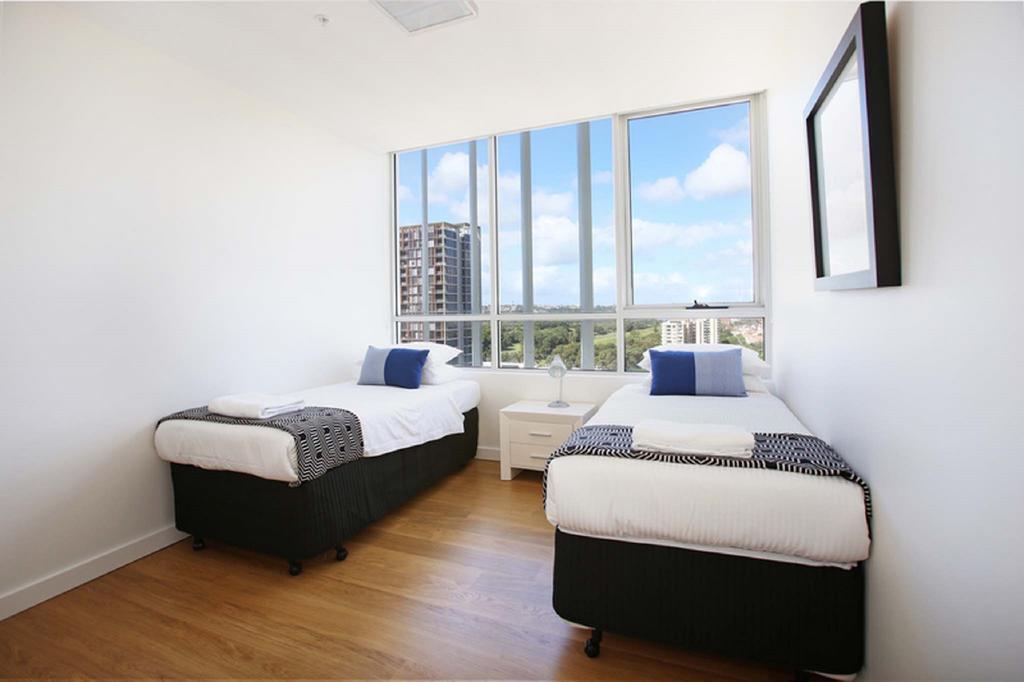 Moore To See - Modern And Spacious 3Br Zetland Apartment With Views Over Moore Park Apartment