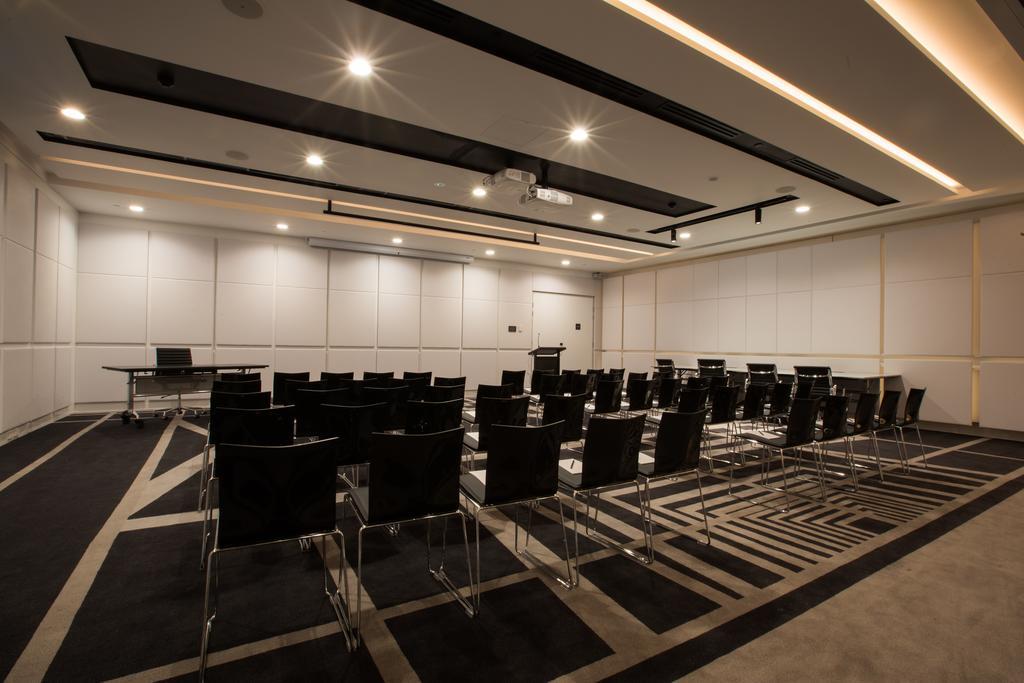 Pullman Airport 5* Sydney