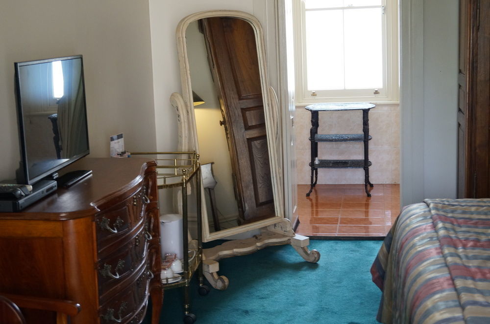 Manor Boutique Hotel 4*