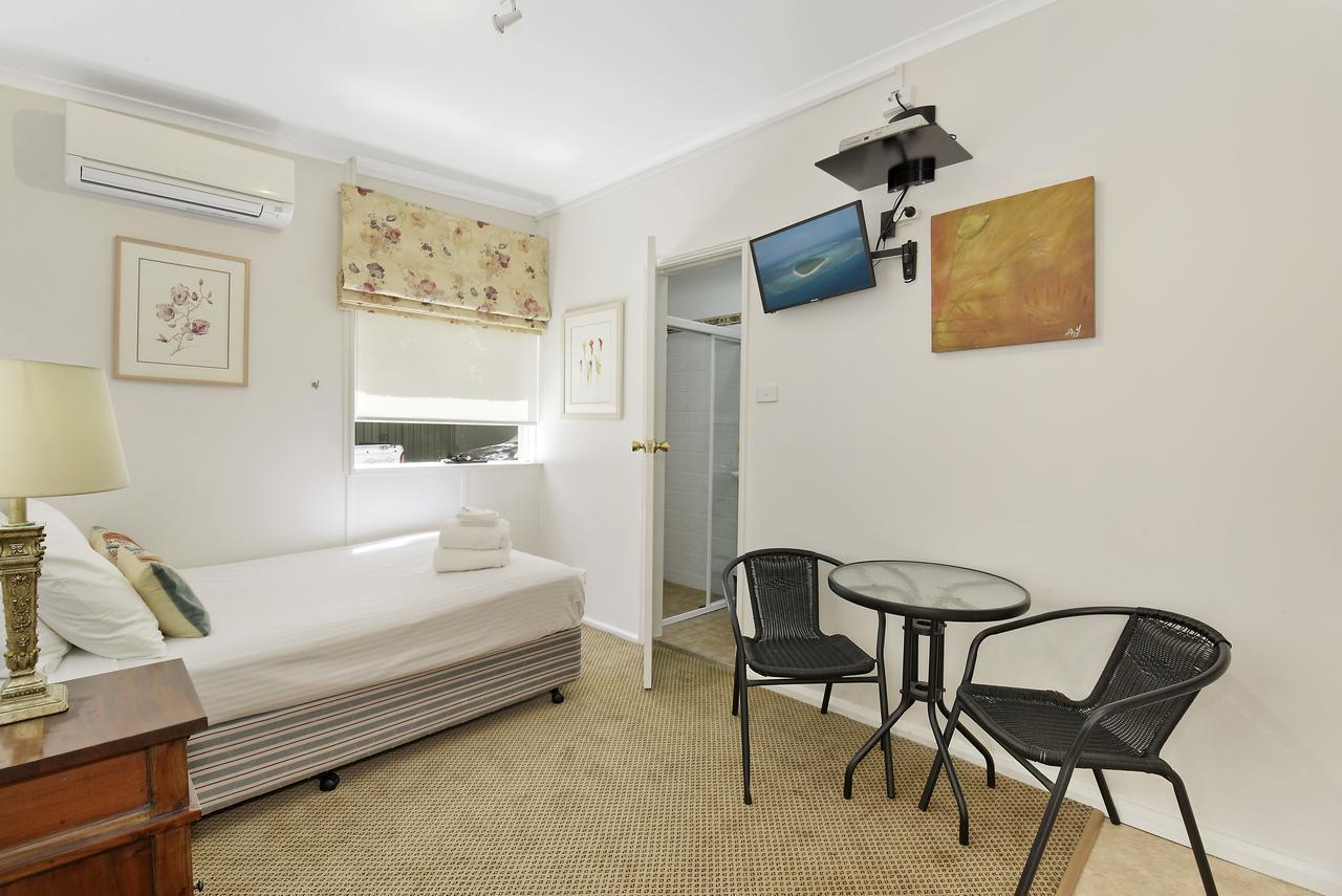 Boronia * Sydney