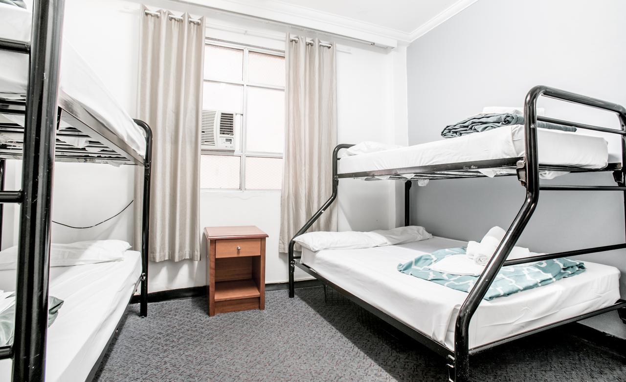 Morris Sydney, Handwritten Collection 4* Sydney