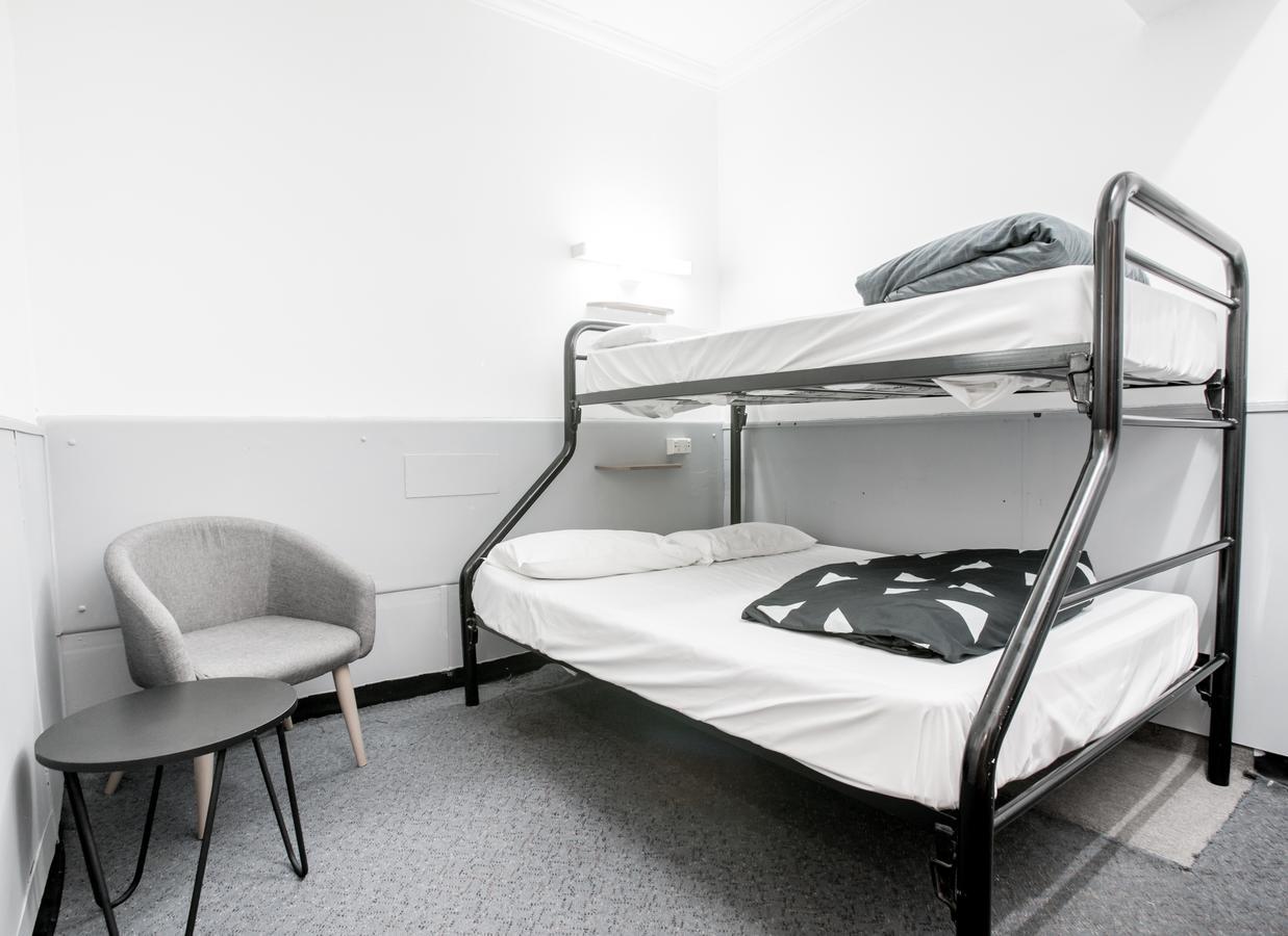 Morris Sydney, Handwritten Collection 4*
