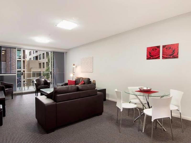 Astra Apartments North Sydney Apartment